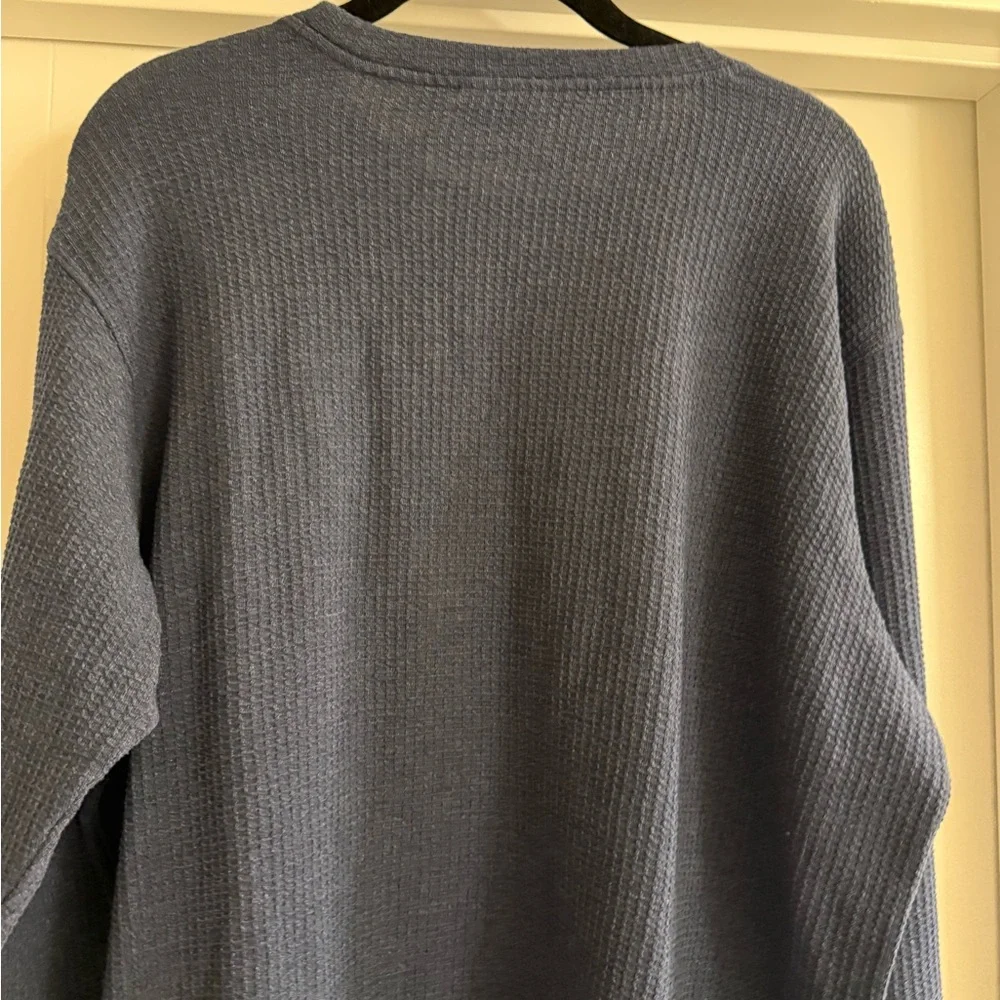 Columbia Men's Blue long sleeve thermal size XL